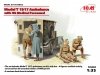 ICM 35662 Model T 1917 Ambulance with US Medical Personnel (1:35)